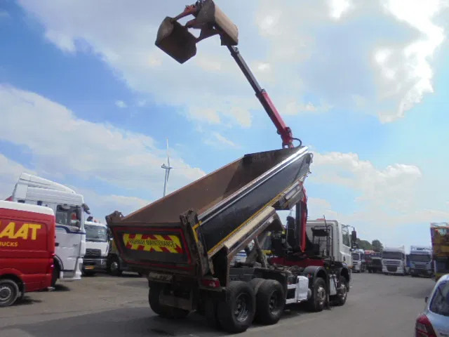 DAF CF 370 8X4 + PALFINGER EPSILON - Sklápač, Auto s hydraulickou rukou: obrázok 4 DAF CF 370 8X4 + PALFINGER EPSILON - Sklápač, Auto s hydraulickou rukou: obrázok 4