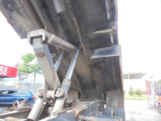 Sklápač, Auto s hydraulickou rukou DAF CF 370 8X4 + PALFINGER EPSILON: obrázok 18