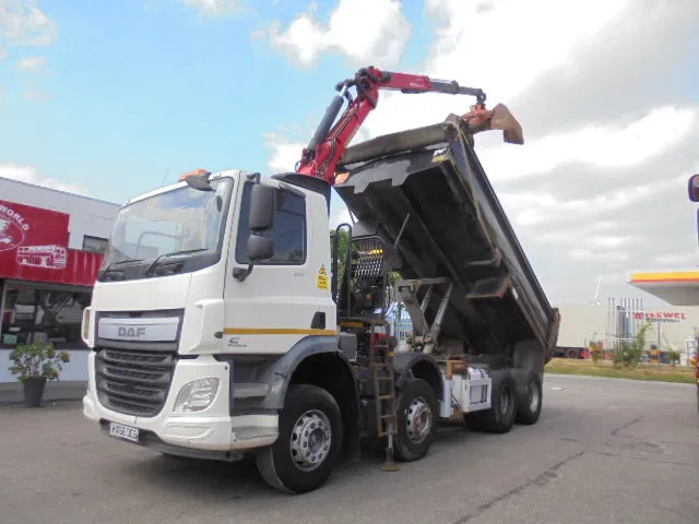 DAF CF 370 8X4 + PALFINGER EPSILON - Sklápač, Auto s hydraulickou rukou: obrázok 1 DAF CF 370 8X4 + PALFINGER EPSILON - Sklápač, Auto s hydraulickou rukou: obrázok 1