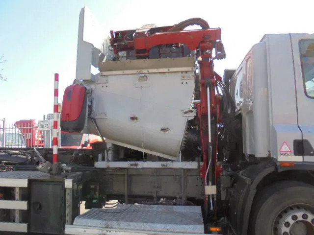 DAF CF 75.310 FAN 6x2 NL TRUCK - Podvozek s kabinou: obrázok 4 DAF CF 75.310 FAN 6x2 NL TRUCK - Podvozek s kabinou: obrázok 4