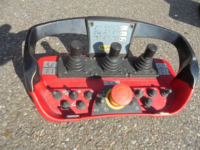 Auto na odvoz odpadu DAF FAN 75 240: obrázok 20 Auto na odvoz odpadu DAF FAN 75 240: obrázok 20