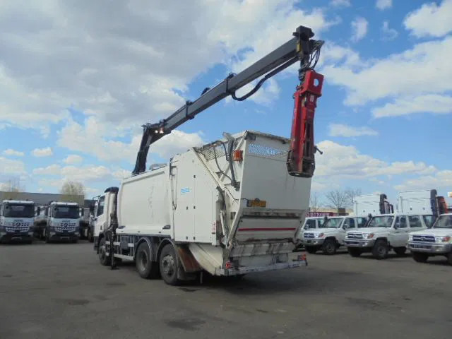 DAF FAN CF75-250 6X2 EEV K - Auto na odvoz odpadu: obrázok 4 DAF FAN CF75-250 6X2 EEV K - Auto na odvoz odpadu: obrázok 4