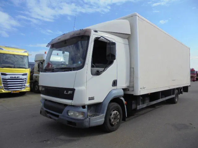 DAF LF 220 - Skříňový nákladní auto: obrázok 1 DAF LF 220 - Skříňový nákladní auto: obrázok 1
