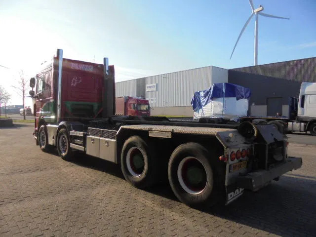 DAF XF 105 410 FAD 8X4 STEEL SUSPENSION - Hákový nosič kontajnerov: obrázok 5 DAF XF 105 410 FAD 8X4 STEEL SUSPENSION - Hákový nosič kontajnerov: obrázok 5