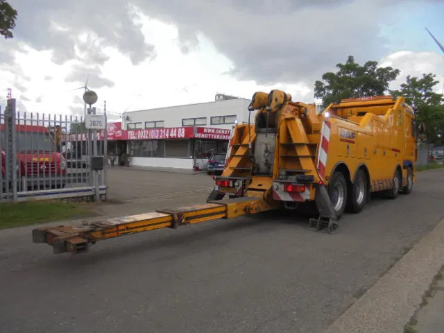 DAF XF 105 510 8X4 WRECKER - Odťahovy voz: obrázok 4 DAF XF 105 510 8X4 WRECKER - Odťahovy voz: obrázok 4