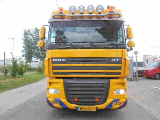 DAF XF 105 510 8X4 WRECKER - Odťahovy voz: obrázok 2 DAF XF 105 510 8X4 WRECKER - Odťahovy voz: obrázok 2
