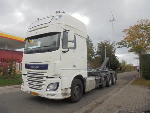 DAF XF 106 510 8X2 TRIPLE NL TRUCK - Hákový nosič kontajnerov: obrázok 1 DAF XF 106 510 8X2 TRIPLE NL TRUCK - Hákový nosič kontajnerov: obrázok 1