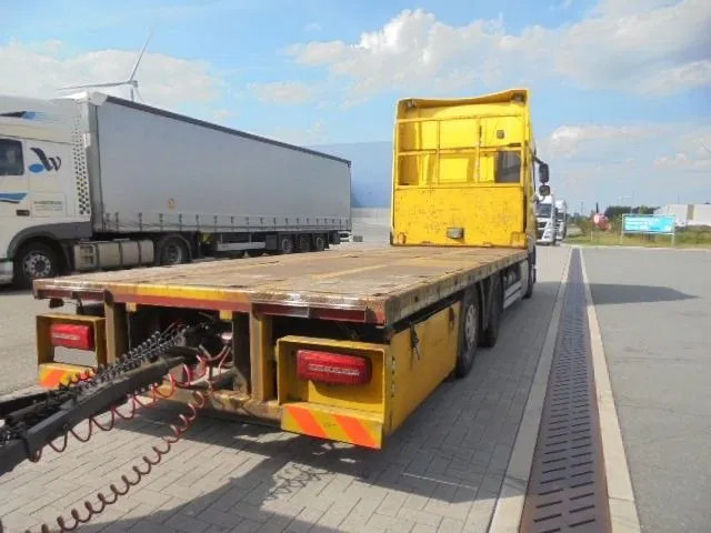 DAF XF 510 FAR 6X2 - Valníkový/ Plošinový nákladný automobil: obrázok 3 DAF XF 510 FAR 6X2 - Valníkový/ Plošinový nákladný automobil: obrázok 3