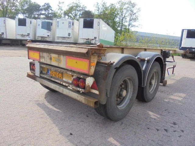 Groenewegen 20CC-15-18 STEEL SPRINGS - Náves preprava kontajnerov/ Výmenná nadstavba: obrázok 4 Groenewegen 20CC-15-18 STEEL SPRINGS - Náves preprava kontajnerov/ Výmenná nadstavba: obrázok 4