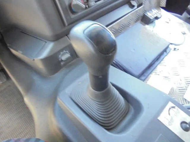 Hákový nosič kontajnerov Iveco Eurotrakker 410 E37H: obrázok 14 Hákový nosič kontajnerov Iveco Eurotrakker 410 E37H: obrázok 14