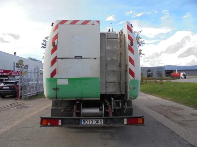 Iveco Stralis 270 - Cisternové vozidlo: obrázok 5 Iveco Stralis 270 - Cisternové vozidlo: obrázok 5