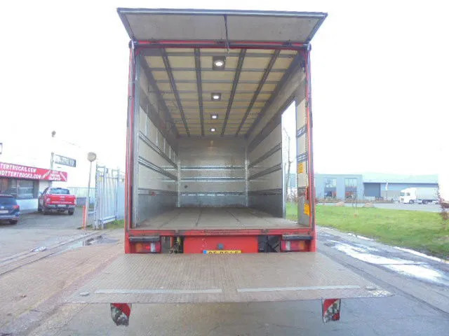 MAN TGM 12-250 NL TRUCK - Skříňový nákladní auto: obrázok 5 MAN TGM 12-250 NL TRUCK - Skříňový nákladní auto: obrázok 5