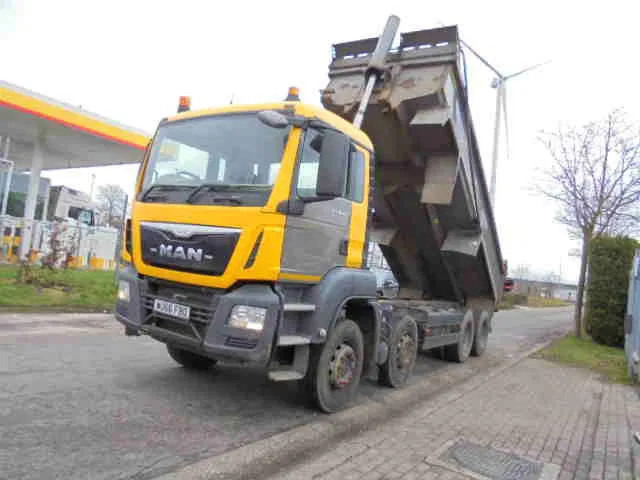 MAN TGS 35.400 8X4 RHD - Sklápač: obrázok 4 MAN TGS 35.400 8X4 RHD - Sklápač: obrázok 4