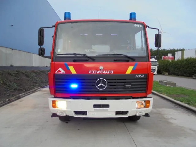 Mercedes-Benz 1124 F - Hasičské vozidlo: obrázok 2 Mercedes-Benz 1124 F - Hasičské vozidlo: obrázok 2