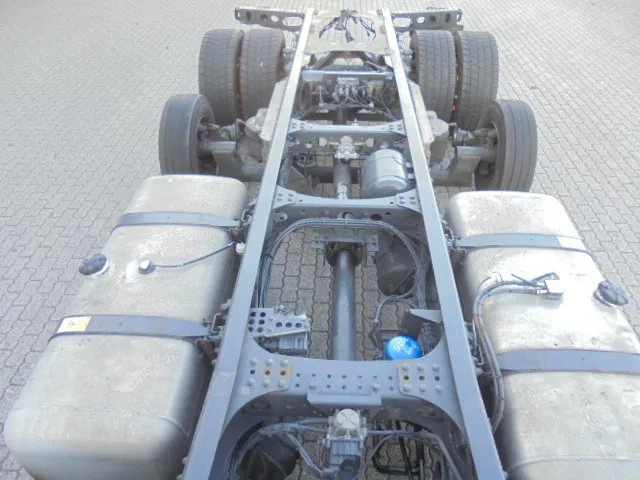 Nákladné vozidlo na prepravu automobilov Mercedes-Benz Actros 2340 LL: obrázok 19 Nákladné vozidlo na prepravu automobilov Mercedes-Benz Actros 2340 LL: obrázok 19