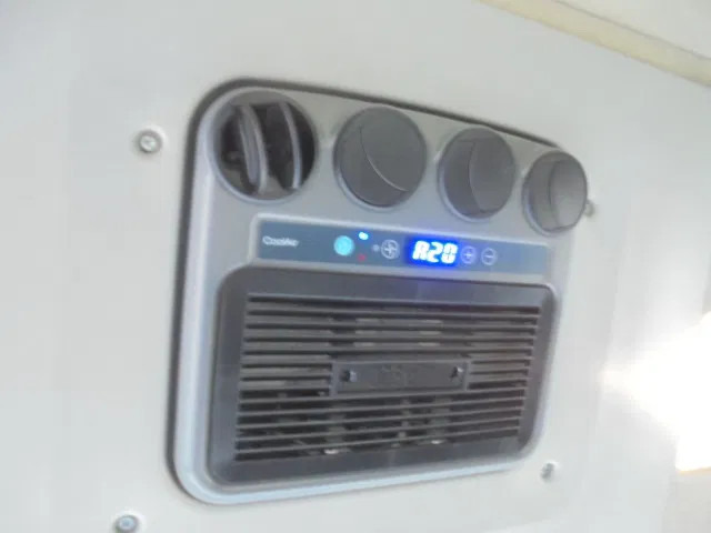 Nákladné vozidlo na prepravu automobilov Mercedes-Benz Actros 2340 LL: obrázok 10 Nákladné vozidlo na prepravu automobilov Mercedes-Benz Actros 2340 LL: obrázok 10