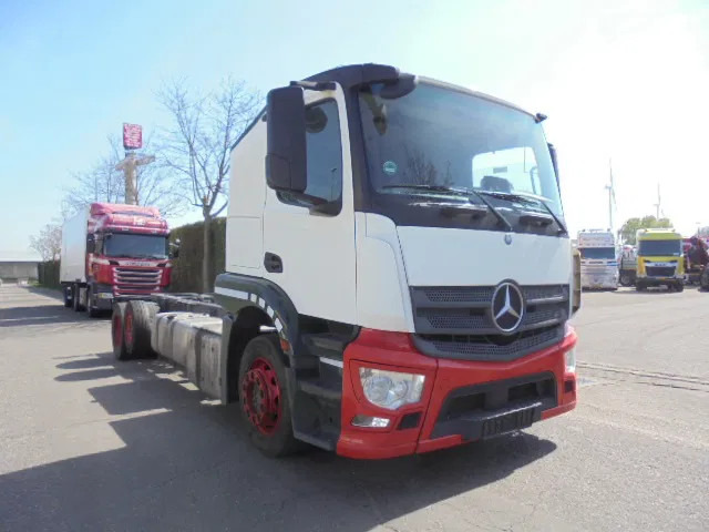 Mercedes-Benz Actros 2340 LL - Nákladné vozidlo na prepravu automobilov: obrázok 3 Mercedes-Benz Actros 2340 LL - Nákladné vozidlo na prepravu automobilov: obrázok 3