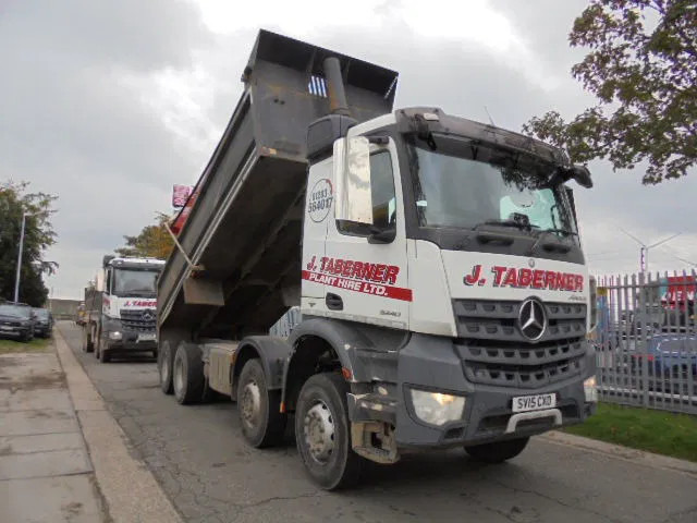 Mercedes-Benz Arocs 3243 K 8X4 - Sklápač: obrázok 3 Mercedes-Benz Arocs 3243 K 8X4 - Sklápač: obrázok 3