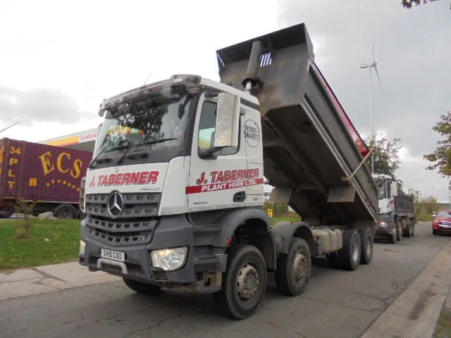 Mercedes-Benz Arocs 3243 K 8X4 - Sklápač: obrázok 1 Mercedes-Benz Arocs 3243 K 8X4 - Sklápač: obrázok 1