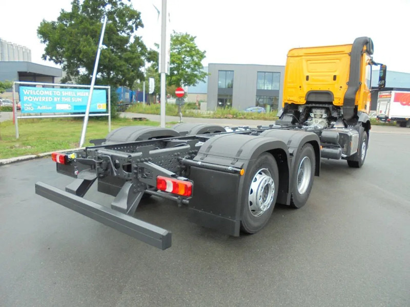 Mercedes-Benz Arocs AROCS 2848 6X2 MET FABRIEKS GARANTIE - Podvozek s kabinou: obrázok 3 Mercedes-Benz Arocs AROCS 2848 6X2 MET FABRIEKS GARANTIE - Podvozek s kabinou: obrázok 3