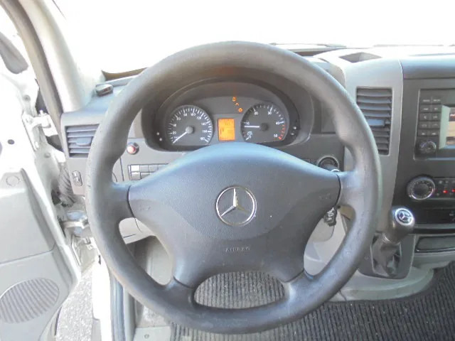 Dodávka skriňová nadstavba Mercedes-Benz Sprinter 316 CDI: obrázok 10