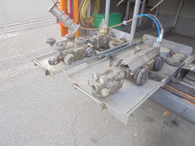 Mercedes-Benz Sprinter 413 - Fekálne vozidlo: obrázok 3 Mercedes-Benz Sprinter 413 - Fekálne vozidlo: obrázok 3