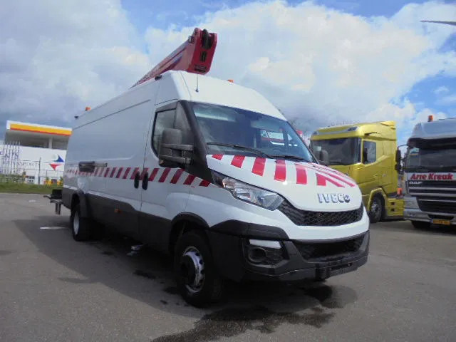 Iveco Daily 70 70C17 - Nákladné auto, Auto s hydraulickou rukou: obrázok 2 Iveco Daily 70 70C17 - Nákladné auto, Auto s hydraulickou rukou: obrázok 2