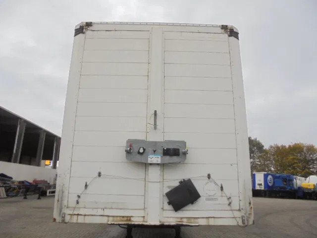 Renders ROC 12-27N X-STEERING - Plachtový náves: obrázok 2 Renders ROC 12-27N X-STEERING - Plachtový náves: obrázok 2