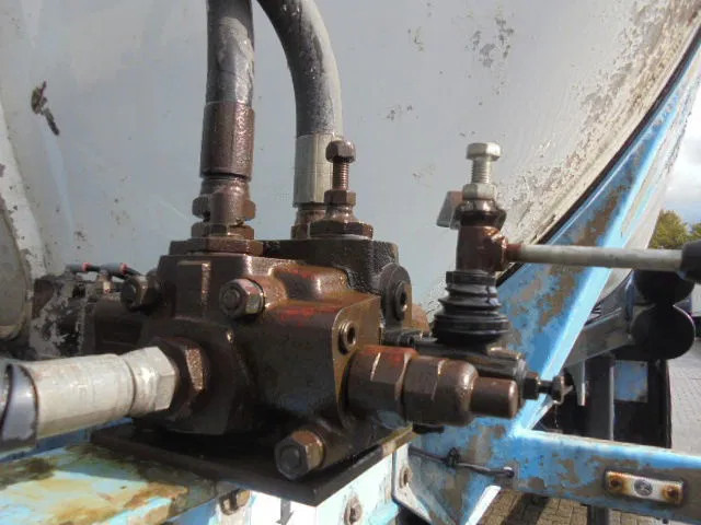 SPITZER BP SK 50 - Cisternový náves: obrázok 3 SPITZER BP SK 50 - Cisternový náves: obrázok 3