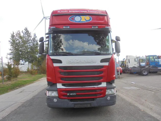 Scania R400 6X2 RETARDER BDF - Skříňový nákladní auto: obrázok 2 Scania R400 6X2 RETARDER BDF - Skříňový nákladní auto: obrázok 2
