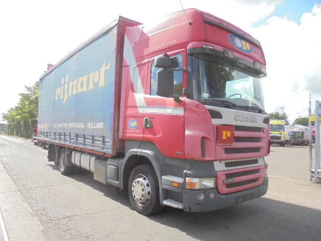 Scania R420 6X2 RETARDER - Skříňový nákladní auto: obrázok 2 Scania R420 6X2 RETARDER - Skříňový nákladní auto: obrázok 2