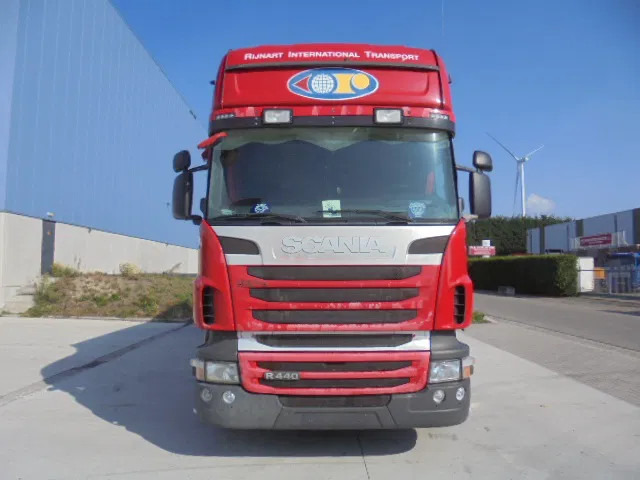 Scania R440 6X2 RETARDER BDF - Skříňový nákladní auto: obrázok 2 Scania R440 6X2 RETARDER BDF - Skříňový nákladní auto: obrázok 2