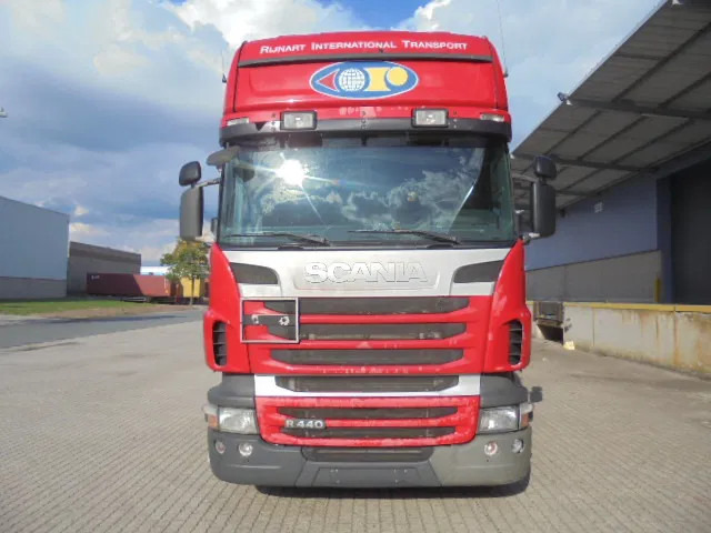 Scania R440 6X2 VOLUME COMBI + RETARDER - Skříňový nákladní auto: obrázok 2 Scania R440 6X2 VOLUME COMBI + RETARDER - Skříňový nákladní auto: obrázok 2