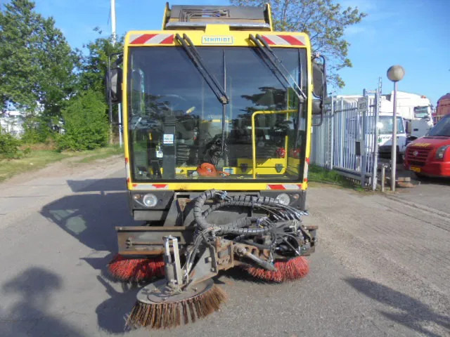 Schmidt CLEANGO 500 NL MACHINE - Priemyselný zametací stroj: obrázok 2 Schmidt CLEANGO 500 NL MACHINE - Priemyselný zametací stroj: obrázok 2