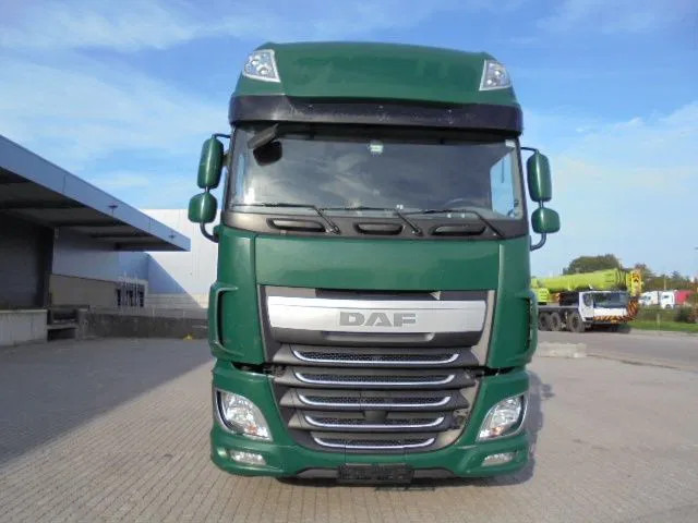 Ťahač DAF XF 106.460 SUPER SPACE CAB: obrázok 11