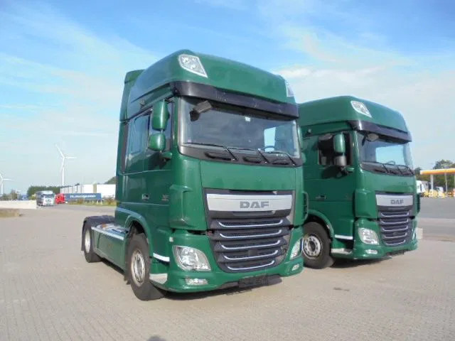 DAF XF 106.460 SUPER SPACE CAB - Ťahač: obrázok 3 DAF XF 106.460 SUPER SPACE CAB - Ťahač: obrázok 3