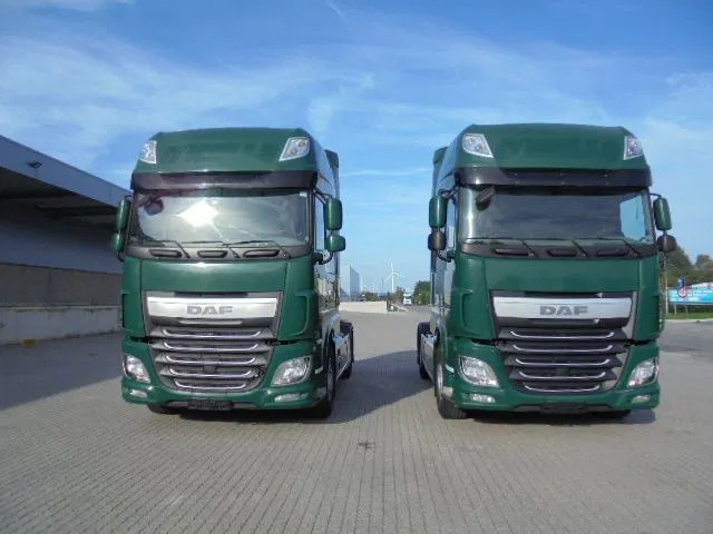 DAF XF 106.460 SUPER SPACE CAB - Ťahač: obrázok 2 DAF XF 106.460 SUPER SPACE CAB - Ťahač: obrázok 2