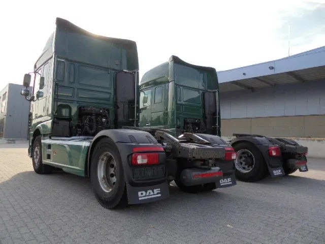 Ťahač DAF XF 106.460 SUPER SPACE CAB: obrázok 7