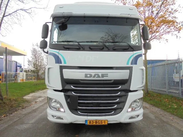 DAF XF 440 SPACE CAB - Ťahač: obrázok 2 DAF XF 440 SPACE CAB - Ťahač: obrázok 2