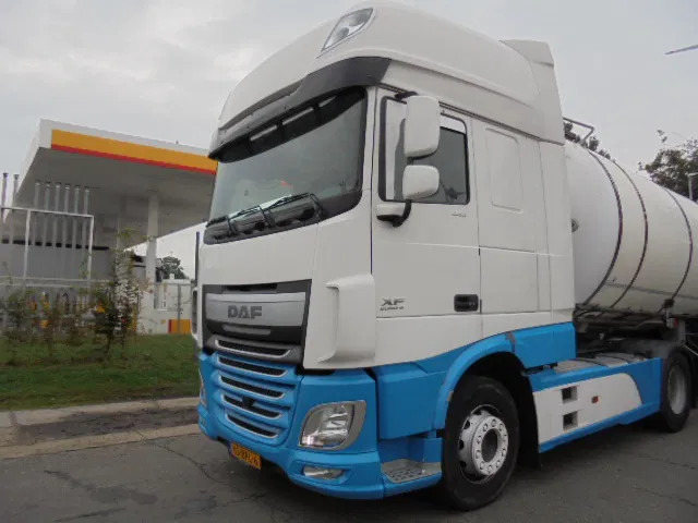 DAF XF 440 SUPER SPACE CAB - Ťahač: obrázok 1 DAF XF 440 SUPER SPACE CAB - Ťahač: obrázok 1