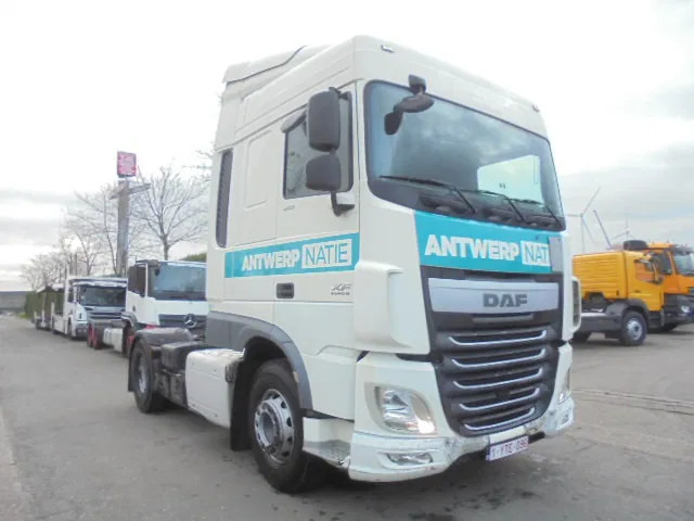 DAF XF 460 SPACECAB - Ťahač: obrázok 3 DAF XF 460 SPACECAB - Ťahač: obrázok 3