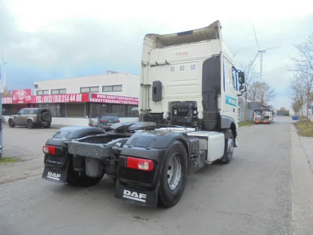 DAF XF 460 SPACECAB - Ťahač: obrázok 4 DAF XF 460 SPACECAB - Ťahač: obrázok 4