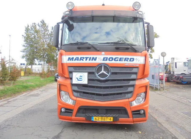Mercedes-Benz Actros 1842 APK 06-2026 - Ťahač: obrázok 2 Mercedes-Benz Actros 1842 APK 06-2026 - Ťahač: obrázok 2