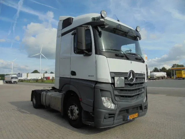 Mercedes-Benz Actros 1842 - Ťahač: obrázok 3 Mercedes-Benz Actros 1842 - Ťahač: obrázok 3