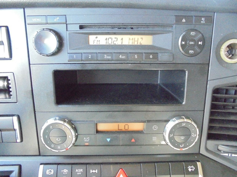 Ťahač Mercedes-Benz Actros 1842 EUR6: obrázok 13 Ťahač Mercedes-Benz Actros 1842 EUR6: obrázok 13