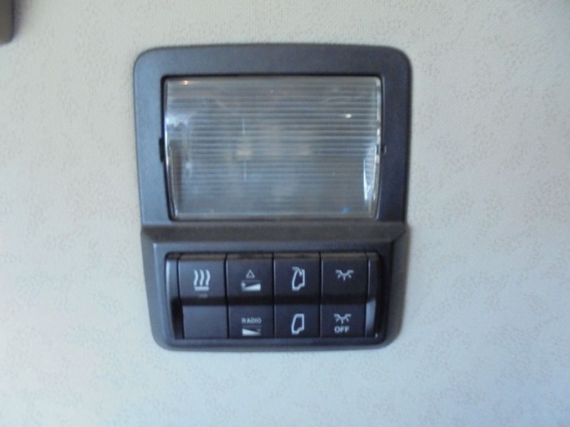 Ťahač Mercedes-Benz Actros 1842 EUR6: obrázok 12 Ťahač Mercedes-Benz Actros 1842 EUR6: obrázok 12