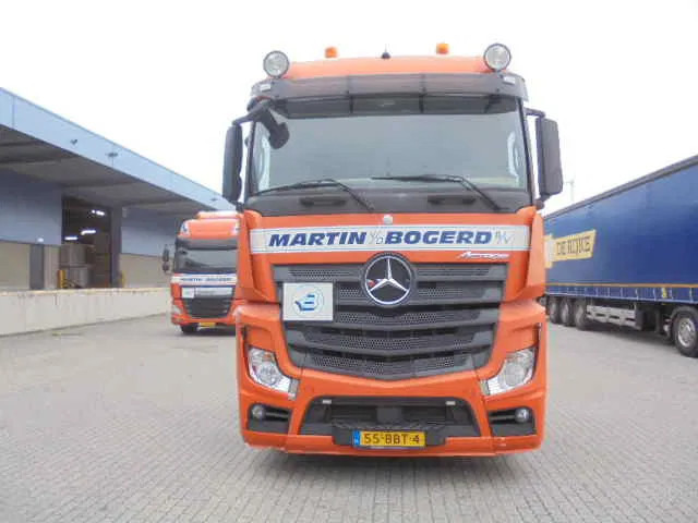 Mercedes-Benz Actros 1842 NL TRUCK APK 07-26 - Ťahač: obrázok 2 Mercedes-Benz Actros 1842 NL TRUCK APK 07-26 - Ťahač: obrázok 2