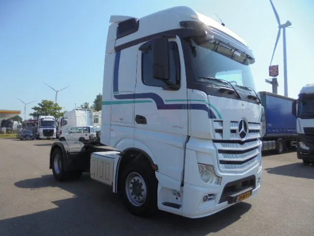 Mercedes-Benz Actros 1843 - Ťahač: obrázok 3 Mercedes-Benz Actros 1843 - Ťahač: obrázok 3