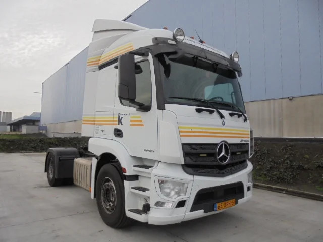 Mercedes-Benz Actros 1940 - Ťahač: obrázok 3 Mercedes-Benz Actros 1940 - Ťahač: obrázok 3
