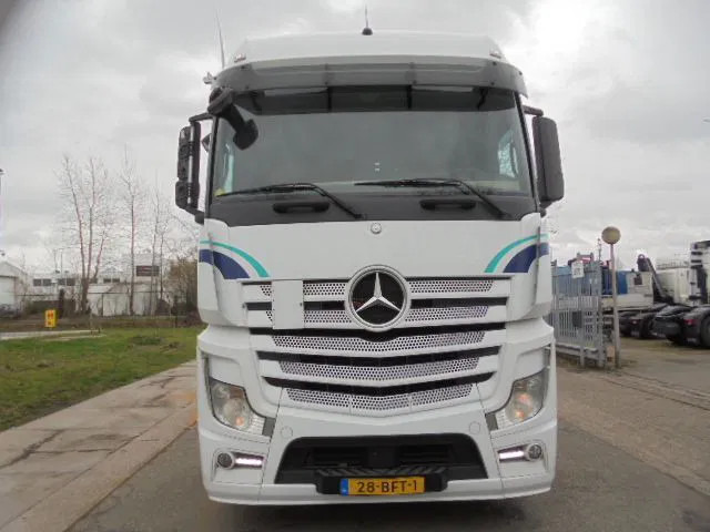 Mercedes-Benz Actros 1943 LS - Ťahač: obrázok 2 Mercedes-Benz Actros 1943 LS - Ťahač: obrázok 2